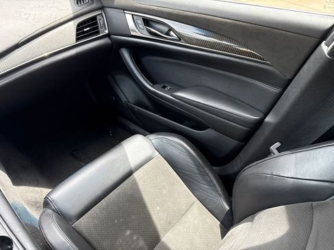 Used 2019 Cadillac CTS V w/ Carbon Fiber Package RWD image 14