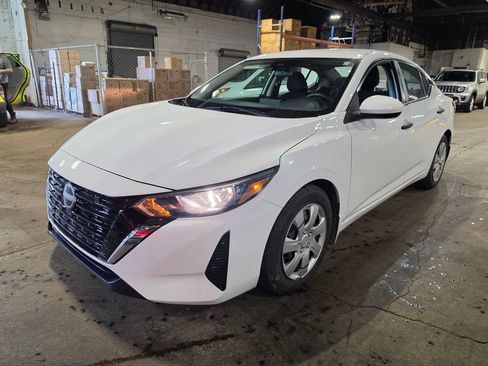 Used 2024 Nissan Sentra S FWD image 1