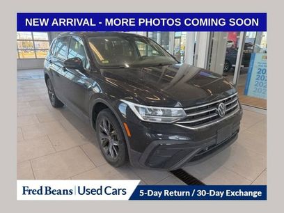 Used 2022 Volkswagen Tiguan SE w/ Panoramic Sunroof Package
