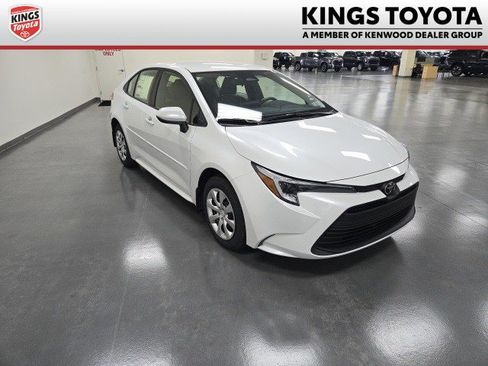 New 2026 Toyota Corolla LE image 1