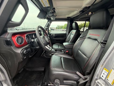 Used 2020 Jeep Gladiator Rubicon AWD/4WD image 2