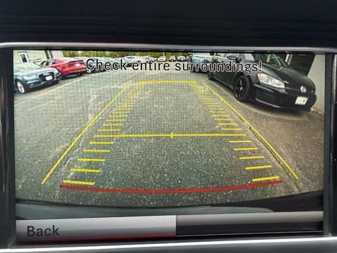 Used 2014 Mercedes-Benz E 350 4MATIC Sedan image 16