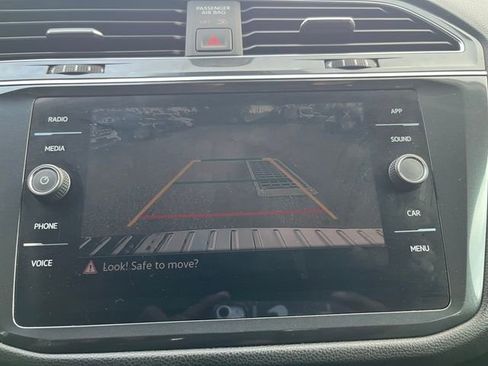 Used 2023 Volkswagen Tiguan SE image 26