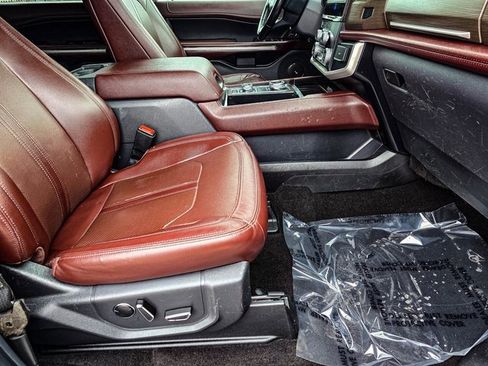 Used 2023 Ford Expedition Limited image 38