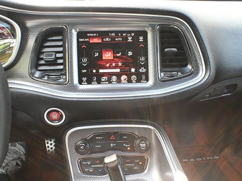 Used 2016 Dodge Challenger SRT Hellcat RWD image 20