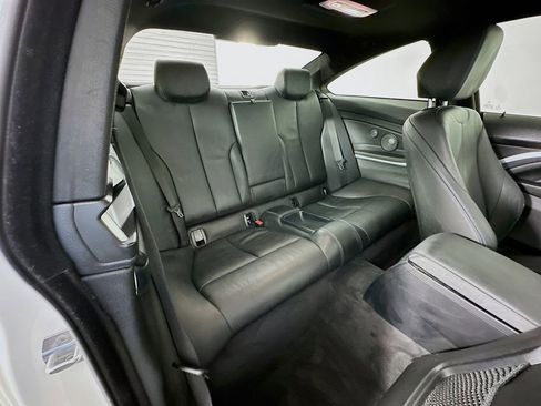 Used 2019 BMW 440i Coupe w/ M Sport Package image 28