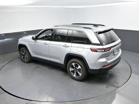 Used 2024 Jeep Grand Cherokee Limited 4xe AWD/4WD image 45