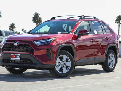 New 2025 Toyota RAV4 XLE