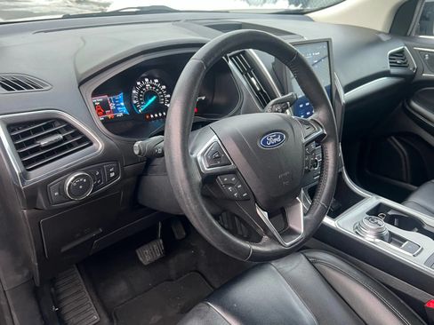 Used 2022 Ford Edge Titanium AWD/4WD image 25