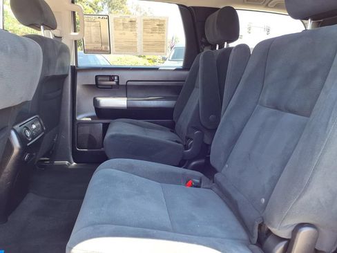 Used 2022 Toyota Sequoia TRD Sport AWD/4WD image 21