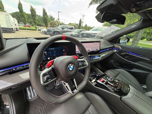 Used 2026 BMW M5 w/ M Driver's Package AWD/4WD image 11