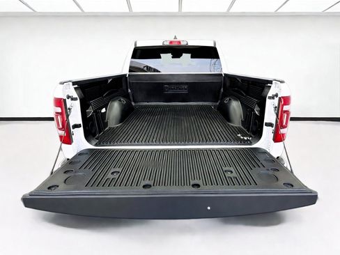 Used 2024 RAM 1500 Laramie AWD/4WD image 17