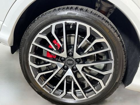 Used 2025 Audi SQ5 Premium Plus w/ Premium Plus Package AWD/4WD image 30