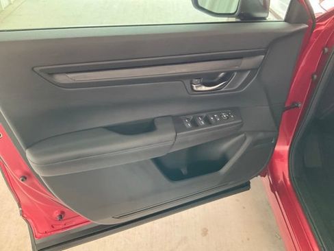 Certified 2025 Honda CR-V EX image 5