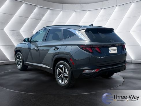 Used 2025 Hyundai Tucson SEL FWD image 3