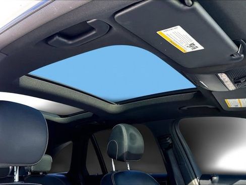 Used 2018 Mercedes-Benz GLC 63 AMG 4MATIC image 27