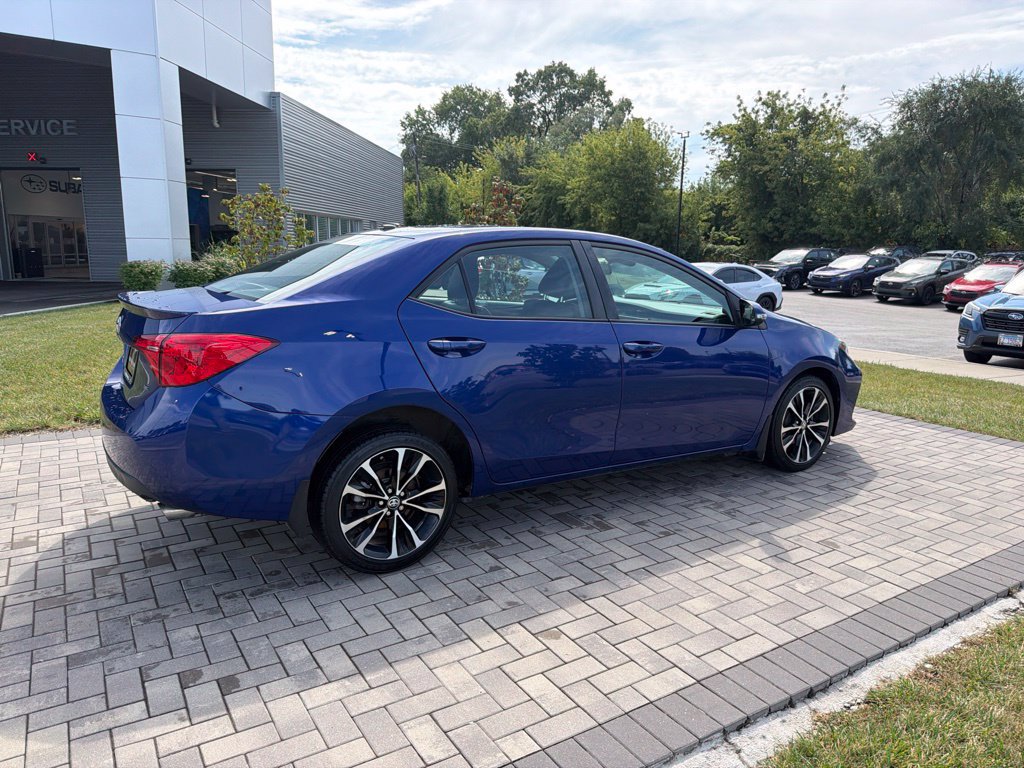 Used 2018 Toyota Corolla SE w/ SE Premium Package FWD image 5