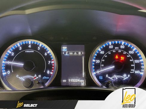 Used 2019 Toyota Highlander LE image 12