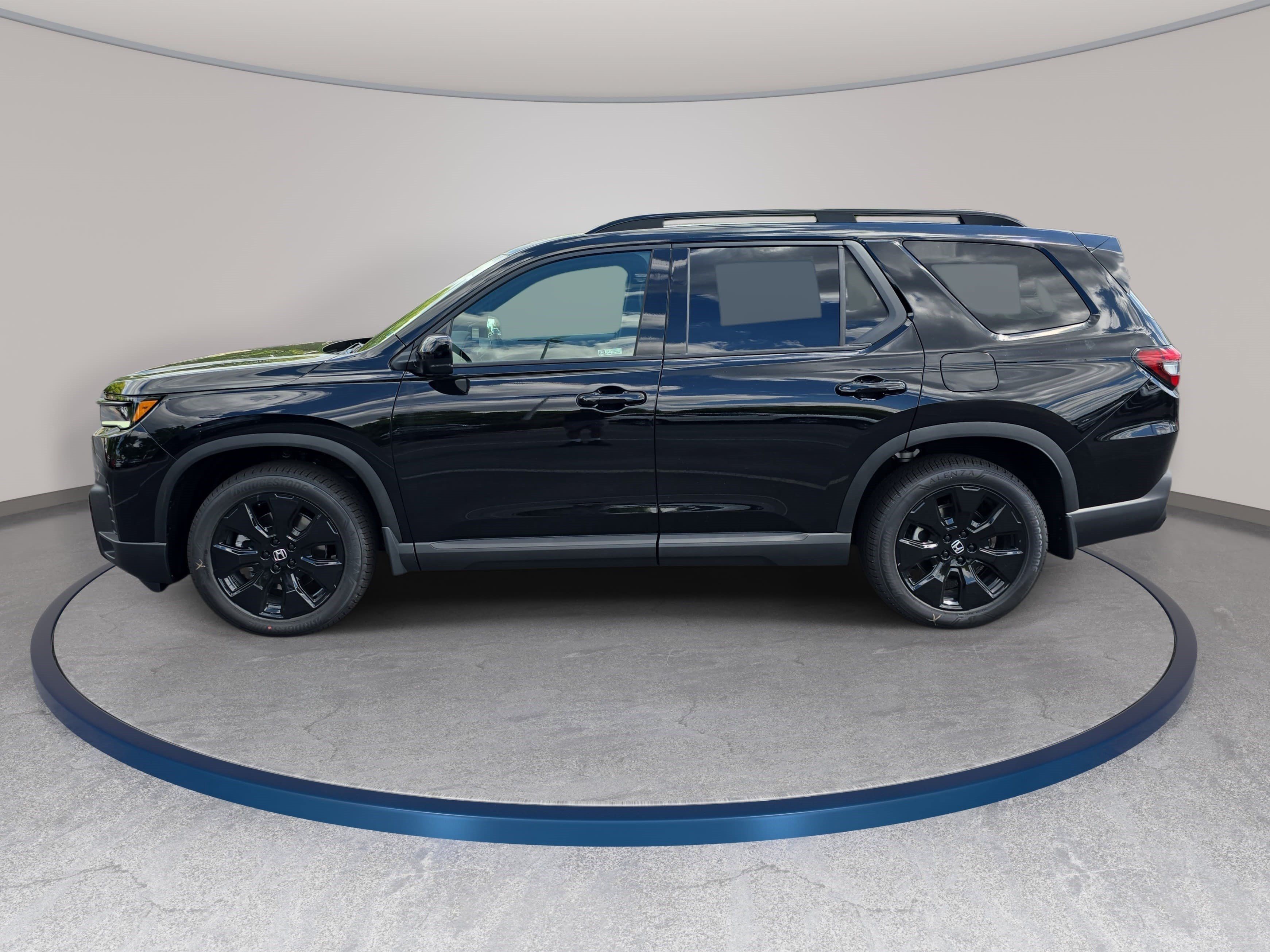 New 2026 Honda Pilot Black Edition image 8