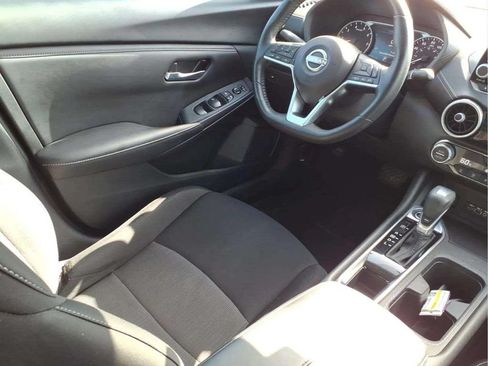 Used 2024 Nissan Sentra SV w/ All-Weather Package FWD image 10