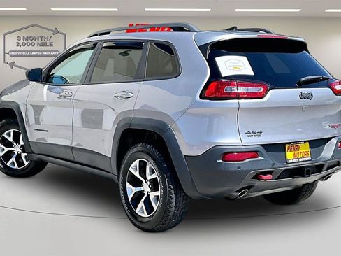 Used 2018 Jeep Cherokee Trailhawk w/ Quick Order Package 27L AWD/4WD image 4