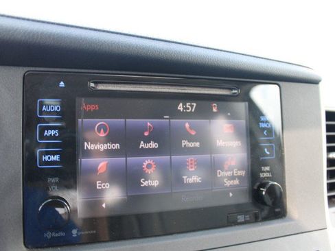 Used 2015 Toyota Sienna XLE w/ XLE Navigation Package FWD image 16