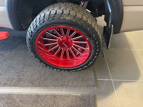 Used 2021 Nissan Titan PRO-4X w/ Pro-4x Convenience Package image 10