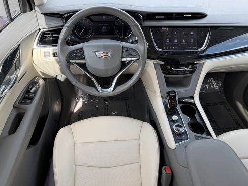 Certified 2022 Cadillac XT6 Premium Luxury w/ LPO, Floor Liner Package image 14