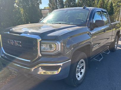 Used 2018 GMC Sierra 1500 4x4 Double Cab w/ Sierra Convenience Package