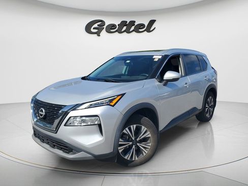 Used 2022 Nissan Rogue SV w/ SV Premium Package FWD image 1