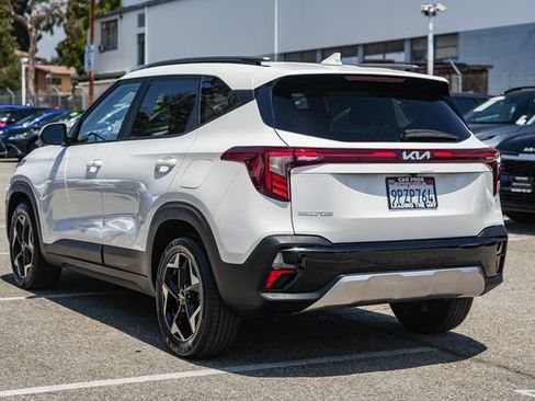 Used 2025 Kia Seltos S FWD image 7