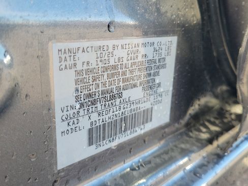 New 2025 Nissan Versa SR w/ Trunk Package FWD image 33