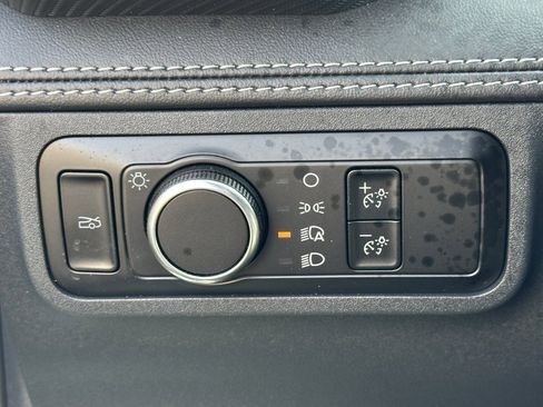 Used 2024 Ford Mustang Premium image 25