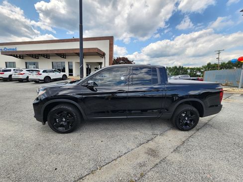Certified 2025 Honda Ridgeline Black Edition image 9