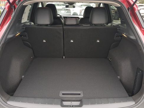 New 2026 Nissan Kicks SR w/ SR Premium Package FWD image 13