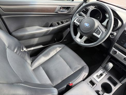 Used 2017 Subaru Legacy 3.6R Limited image 9