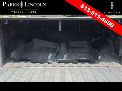 Used 2020 Chevrolet Silverado 1500 High Country w/ Technology Package AWD/4WD image 8
