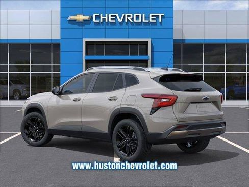 New 2026 Chevrolet Trax ACTIV w/ Driver Confidence Package FWD image 3