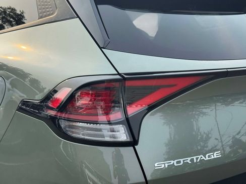 Used 2023 Kia Sportage X-Line AWD/4WD image 9