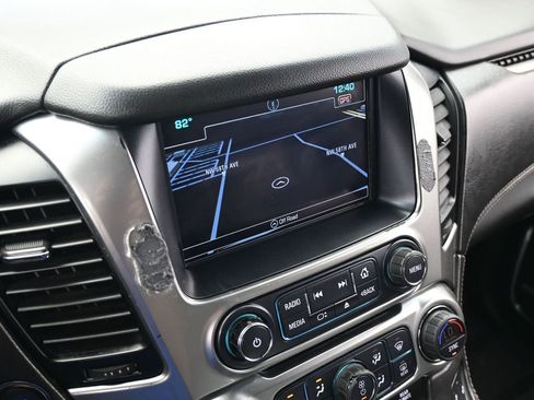 Used 2020 Chevrolet Suburban LT image 26