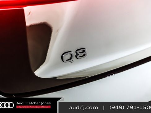 Used 2024 Audi Q8 e-tron Premium Plus w/ Premium Plus Package image 20