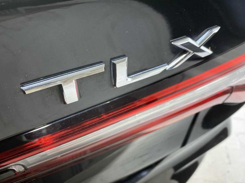 Used 2022 Acura TLX w/ Technology Package image 7