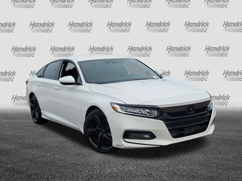 Used 2020 Honda Accord Sport image 2
