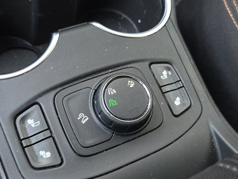 Used 2018 GMC Terrain SLE AWD/4WD image 20