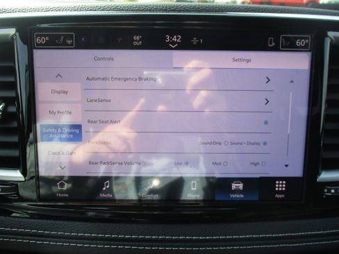 New 2026 Chrysler Pacifica Select FWD image 22
