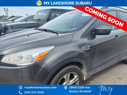 Used 2016 Ford Escape SE w/ Equipment Group 201A AWD/4WD image 3