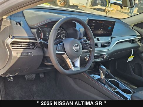 New 2025 Nissan Altima 2.5 SR image 13