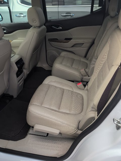 Used 2017 GMC Acadia Denali w/ Technology Package FWD image 7