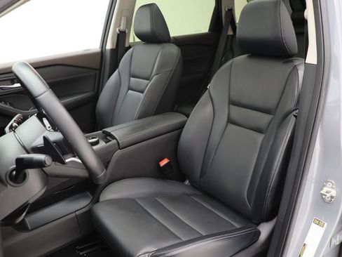 Used 2023 Nissan Rogue SV w/ SV Premium B Package image 16