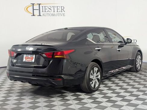 Used 2025 Nissan Altima 2.5 S FWD image 7